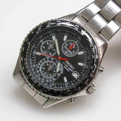 【SEIKO】セイコー V657-8120 メンズ 黒文字盤 腕時計